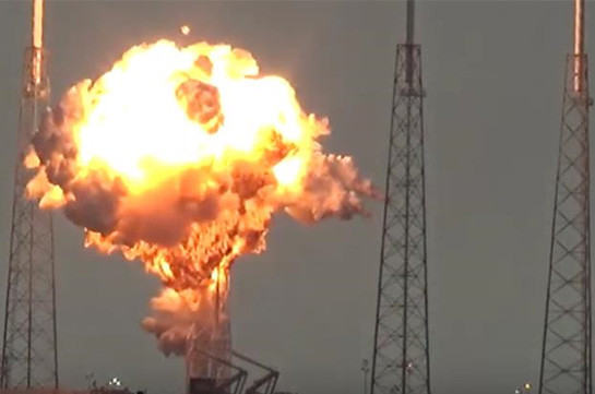 При взрыве ракеты Falcon 9 был уничтожен спутник фейсбук