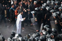 New protesters gather in Cairo square