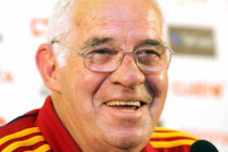 Fenerbahce sack coach Luis Aragones