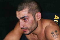 Vic Darchinyan arrives in U.S. for Showdown with Agbeko