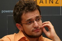 Levon Aronian loses to Carlsen