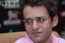 Levon Aronian defeats Caruana