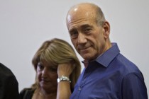 Former Israeli PM receives suspended sentence 