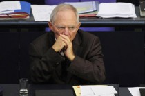 Schäuble puts brake on bank union plan