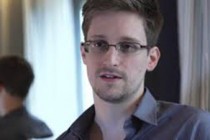 Snowden applies for temporary asylum in Russia