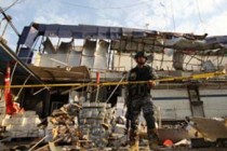 Suicide bomber kills 20 in Iraq Sunni mosque