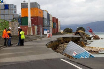 Quake rattles New Zealand, but no deaths reported