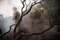 Yosemite wildfire burns area the size of Chicago, threatens homes