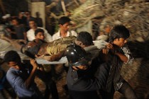 5 dead, 20 believed trapped after buildings collapse in western India