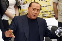 Berlusconi times address to coincide with Senate expulsion vote