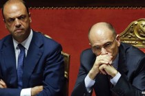 Italy crisis: PM Enrico Letta faces confidence vote