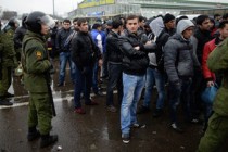 1,000 migrant workers rounded up in Moscow police raid