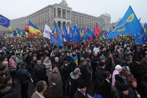 Scuffles with police as Ukrainians protest shelving of EU trade deal