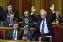 Kiev deputies reject no-confidence measure, protests continue