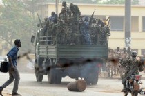 Mali investigators find mass grave in search for soldiers