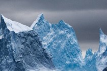 Russian ship stuck in ice near Antarctica