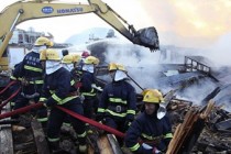 Blaze ravages ancient Tibetan town