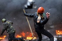 Ukraine protests: Opposition issues 'attack' ultimatum