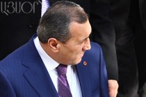 Zhamanak: Suren Khachatrian to temporarily leave Armenia 