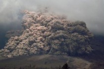 Searches resume in Indonesia after Mount Sinabung eruptions kill 15