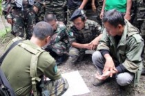 Philippines suspects rebels in army convoy bombing