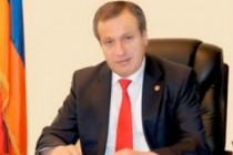 Hraparak: Sevan mayor boycotts governor meetings