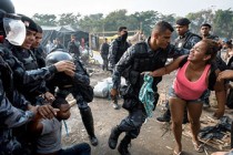 Clashes as police evict squatters in Rio de Janeiro