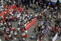 Vietnam protesters attack China over sea dispute