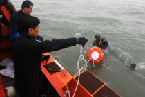 Searchers recover more bodies from sunken South Korean ferry