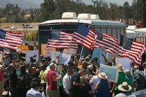 California town turns away buses of detained immigrants