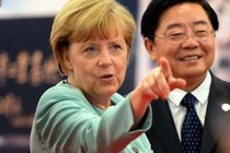 Merkel brings German business leaders to China