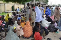 Hundreds fear extremists, flee north Nigerian city