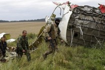 MH17 crash: Dutch experts say numerous objects hit plane    