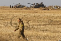 Ukraine crisis: Military to pull back artillery in east