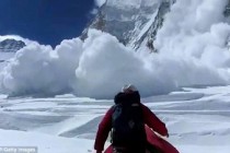 Avalanche, blizzard kill 12 in Nepal's mountains