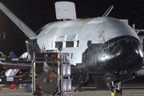 Mysterious US spaceplane returns to Earth