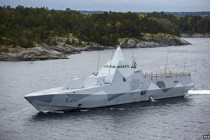 Sweden hunts for mystery submarine