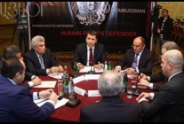 On the whole, ombudsman satisfied with human rights situation in Armenia