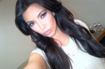 Kim Kardashian wants to take a selfie with Marilyn Monroe or Jesus