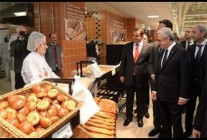 President Serzh Sargsyan attended the official opening ceremony of the Armenian branch of Carrefour