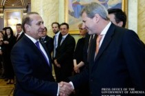 Hovik Abrahamyan Receives Delegation Headed by Johannes Hahn