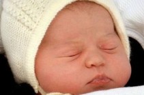 Royal baby: Queen meets great-granddaughter