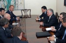 Armenian FM meets with Polish, Swedish diplomats