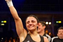 Susi Kentikian wins over Nadia Raoui