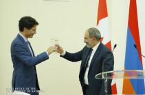 Armenian PM describes his Canadian counterpart as “piece of light” (photos)