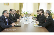 Artak Zeynalyan, ICRC delegation head discuss issues relating Armenian captive in Azerbaijan Karen Ghazaryan