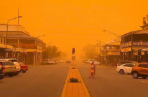 Australia dust storm: Health warning as skies change colour