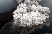 Anak Krakatau: Indonesia flights rerouted as volcano alert level raised