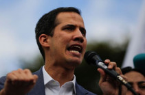 Venezuela opposition 'has met military', says Juan Guaidó