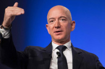 Jeff Bezos: Amazon boss accuses National Enquirer of blackmail